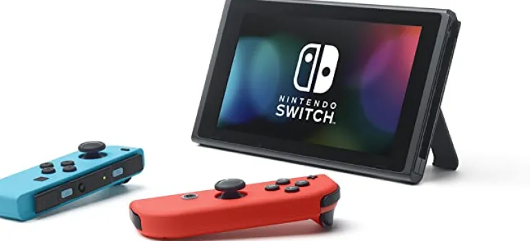 Switch w/ Mario Kart 8 (CIB) & 3M Online Membership - Nintendo Switch