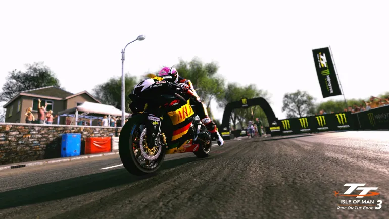 TT ISLE OF MAN RIDE ON THE EDGE 3 - PS5
